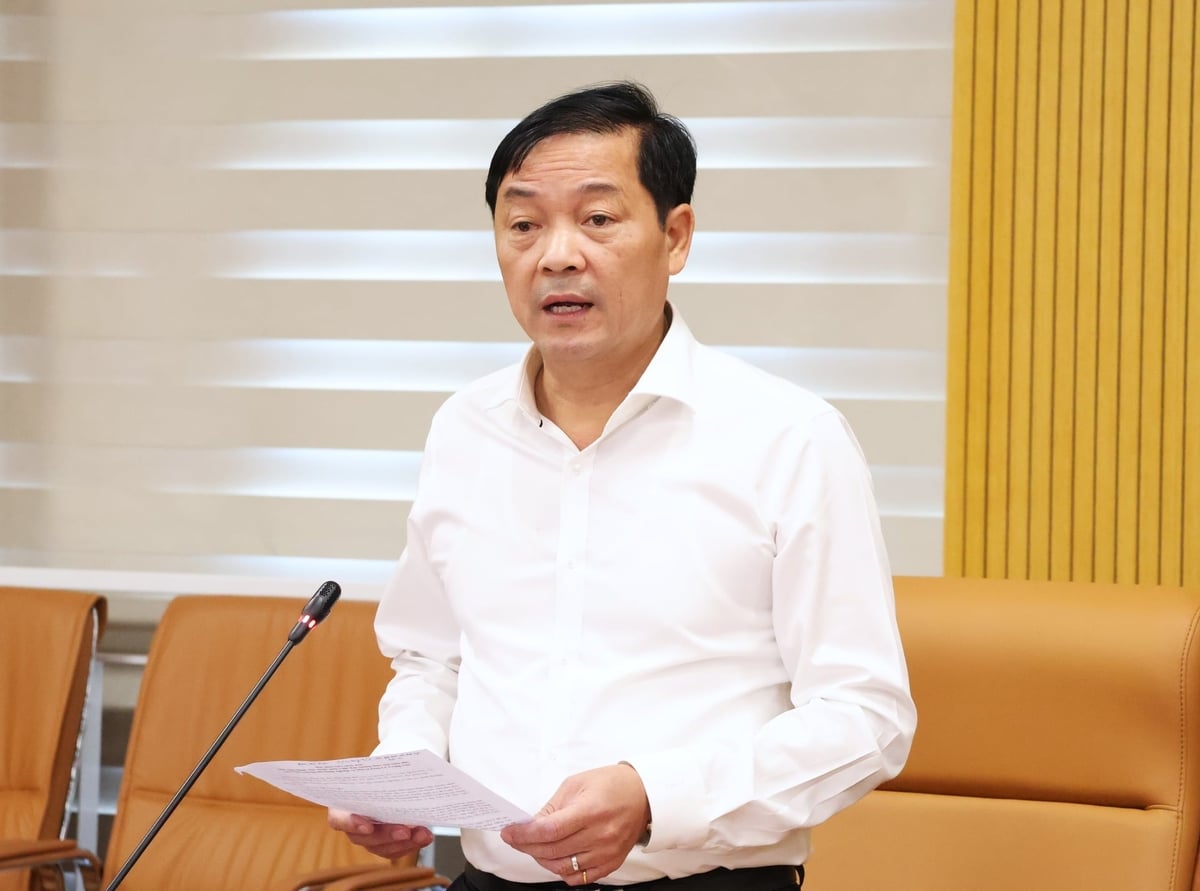 Thứ trưởng Bộ Nông nghiệp và Môi trường Lê Trọng Yên chủ trì hội nghị. Ảnh: Trung Nguyên. 