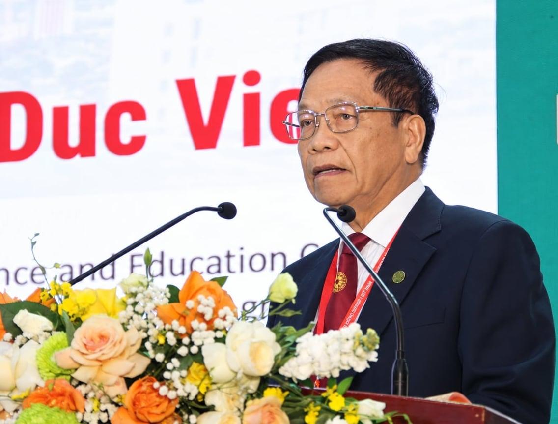 GS.TS. Trần Đức Viên, nguyên Giám đốc Học viện, hiện là Chủ tịch Hội đồng Khoa học và Giáo dục của Học viện đề xuất mô hình hợp tác giữa các bên. Ảnh: Mai Đan. GS.TS. Trần Đức Viên, nguyên Giám đốc Học viện, hiện là Chủ tịch Hội đồng Khoa học và Giáo dục của Học viện đề xuất mô hình hợp tác giữa các bên. Ảnh: Mai Đan.
