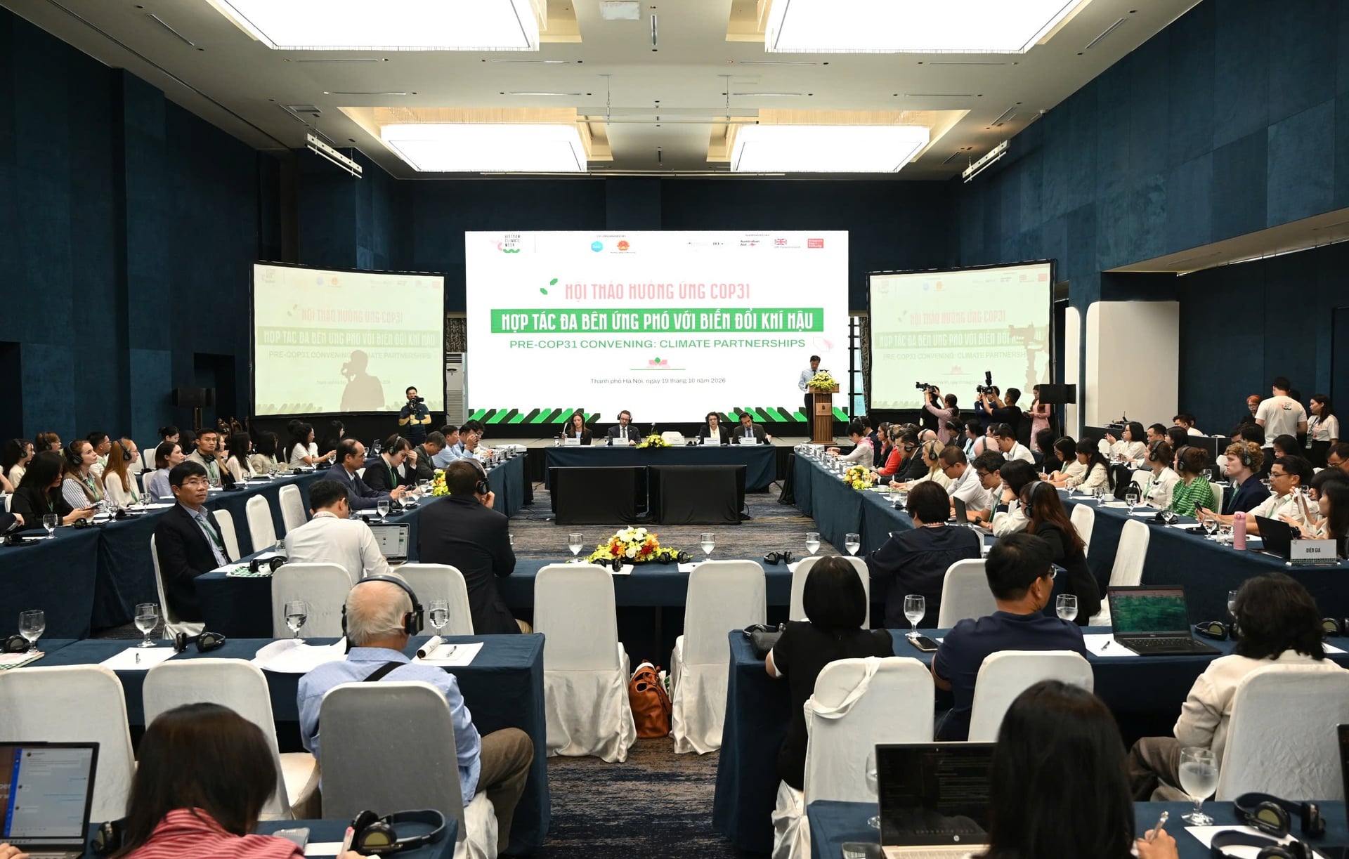 Toàn cảnh Hội thảo Pre-COP 'Hưởng ứng COP31: Hợp tác đa bên ứng phó với biến đổi khí hậu'. Ảnh: Kiều Chi.