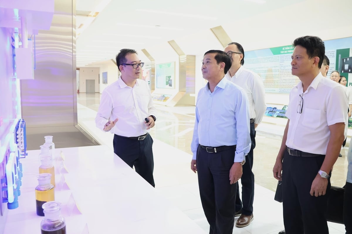 Sản lượng điện năng từ nhà máy phát lên lưới điện quốc gia trung bình khoảng 1,85 triệu kWh/ngày. Ảnh: Khánh Ly. Sản lượng điện năng từ nhà máy phát lên lưới điện quốc gia trung bình khoảng 1,85 triệu kWh/ngày. Ảnh: Khánh Ly.