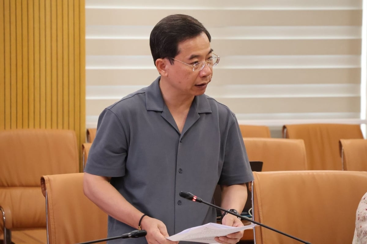 Phó Cục trưởng Cục Quản lý đê điều và Phòng, chống thiên tai Nguyễn Trường Sơn thông tin về các chính sách mới trong Luật Phòng, chống thiên tai (sửa đổi). Ảnh: Trung Nguyên. Phó Cục trưởng Cục Quản lý đê điều và Phòng, chống thiên tai Nguyễn Trường Sơn thông tin về các chính sách mới trong Luật Phòng, chống thiên tai (sửa đổi). Ảnh: Trung Nguyên.