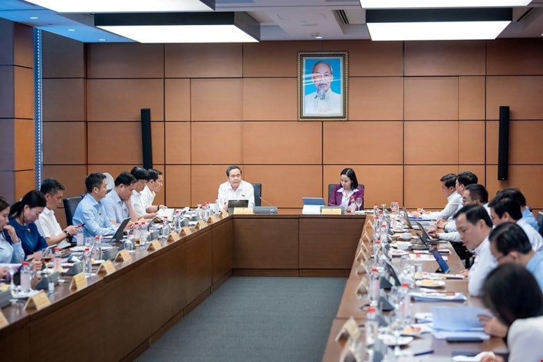 Quang cảnh phiên thảo luận tại Tổ 2. Ảnh: Quochoi.vn. Quang cảnh phiên thảo luận tại Tổ 2. Ảnh: Quochoi.vn.