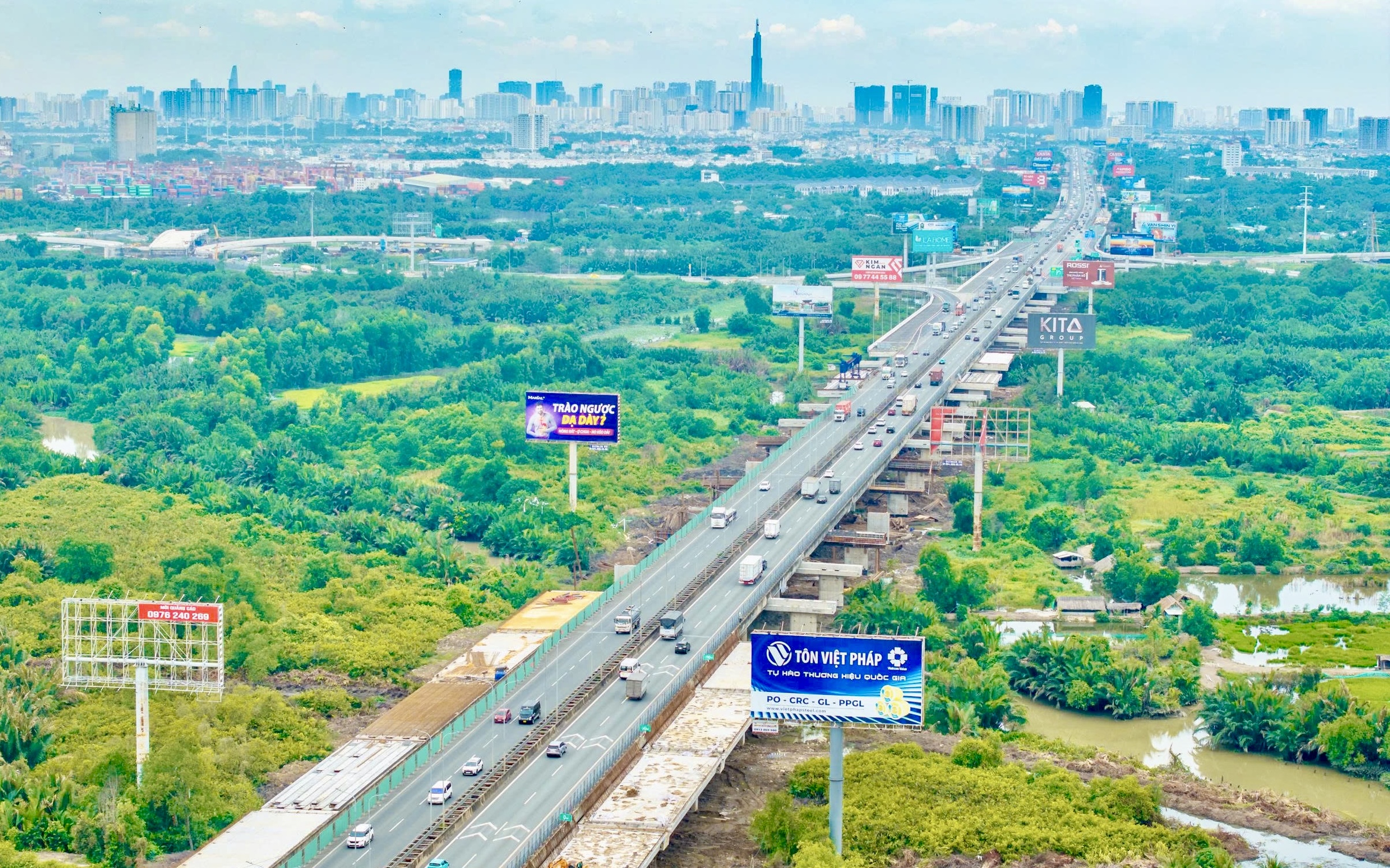 Phó Thủ tướng Thường trực Phạm Gia Túc kiểm tra loạt đường kết nối và sân bay Long Thành - Ảnh 4.