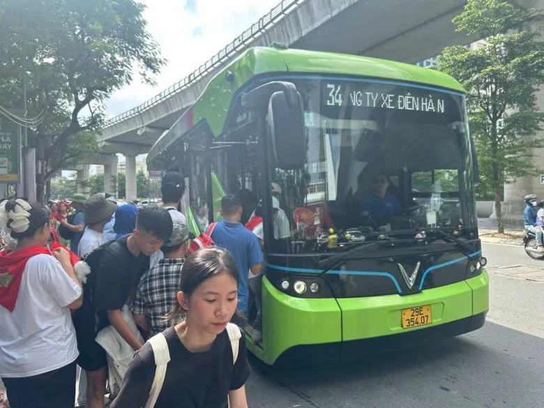 Lộ trình tuyến buýt điện Hà Nội - Hưng Yên khai trương từ 8/10- Ảnh 1.
