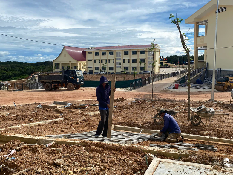 Gia Lai đẩy nhanh tiến độ hoàn thành 7 trường nội trú ở các xã biên giới- Ảnh 1.