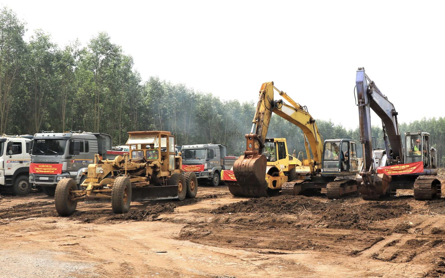 Tăng tốc bàn giao mặt bằng, mở nhiều tuyến đường đến sân bay Long Thành - Ảnh 3.