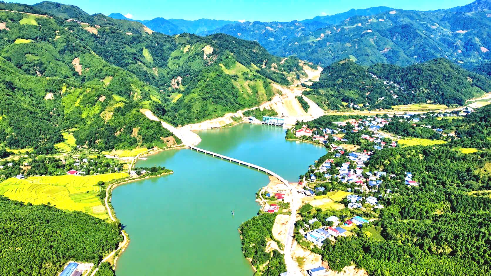 Toàn cảnh tuyến đường hơn 1.300 tỷ đồng ở Lào Cai, mở lối giao thương vùng cao- Ảnh 9.