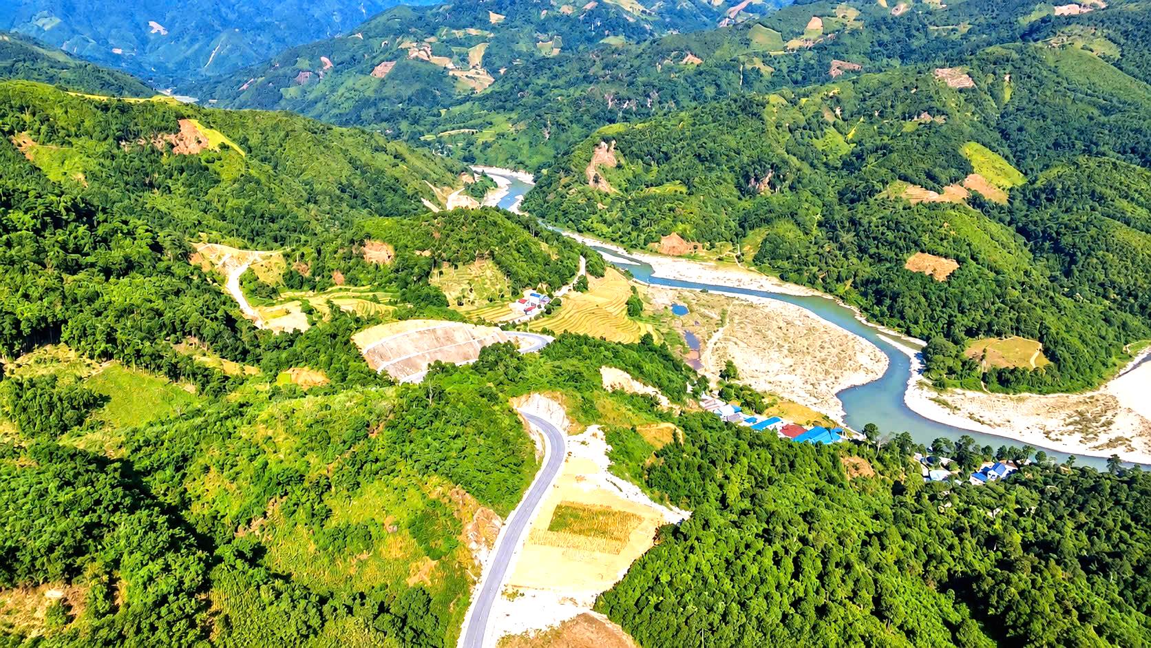Toàn cảnh tuyến đường hơn 1.300 tỷ đồng ở Lào Cai, mở lối giao thương vùng cao- Ảnh 8.