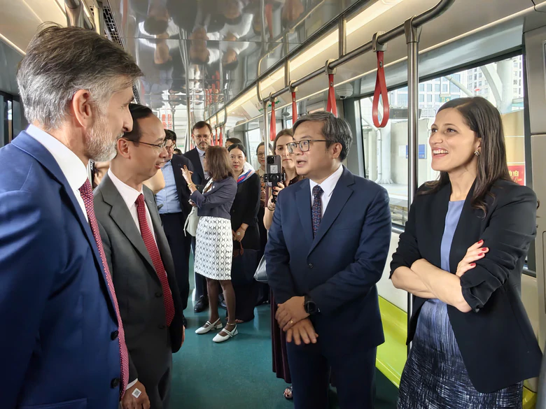 EU hỗ trợ Hà Nội 10 triệu EUR nghiên cứu kéo dài metro số 3 đến Hoàng Mai - Ảnh 1.