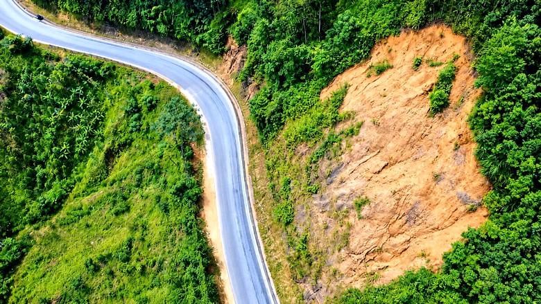 Hiện trạng Quốc lộ 70 qua Lào Cai được đầu tư hơn 33 tỷ đồng sắp được sửa chữa ra sao?- Ảnh 4.