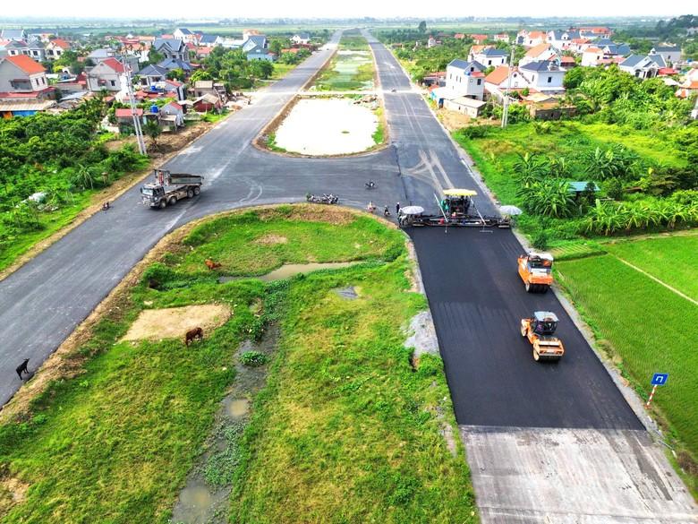 Cận cảnh đường hơn 3.400 tỷ đồng ở Hưng Yên tăng tốc, phấn đấu về đích cuối năm 2026- Ảnh 12.