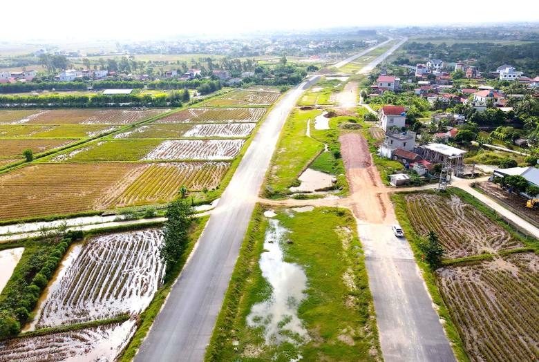 Cận cảnh đường hơn 3.400 tỷ đồng ở Hưng Yên tăng tốc, phấn đấu về đích cuối năm 2026- Ảnh 10.