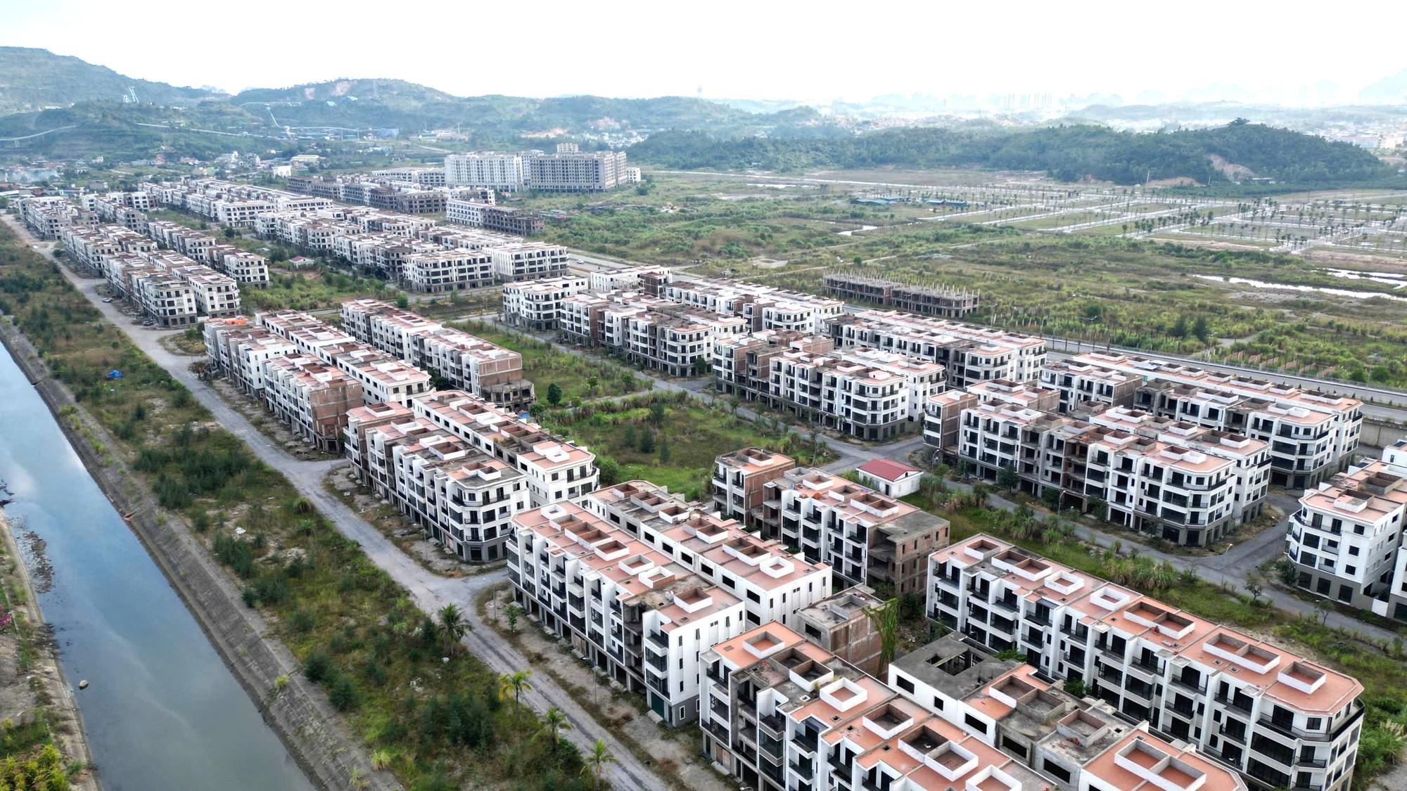 Quảng Ninh: Thúc tiến độ hoàn thiện hạ tầng dự án FLC, hướng tới cấp sổ cho nhà đầu tư- Ảnh 2.