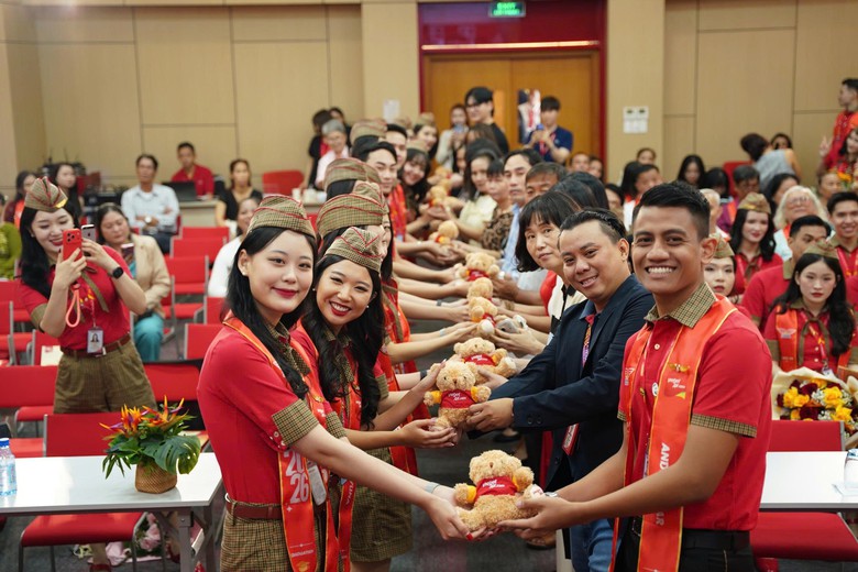 Học viện Hàng không Victoria ghi dấu cột mốc trưởng thành của các tân tiếp viên hàng không- Ảnh 9.