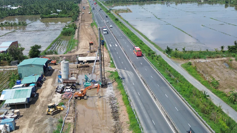 Dự án mở rộng cao tốc TP.HCM - Mỹ Thuận: Còn vướng 117 ha mặt bằng- Ảnh 1.