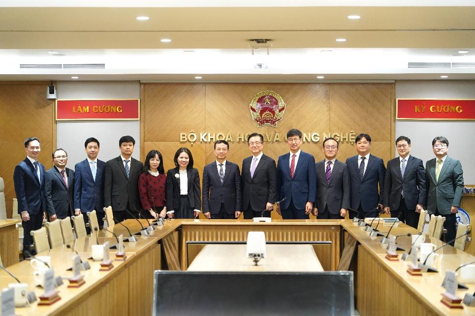 Samsung khẳng định cam kết lâu dài tại Việt Nam: Mở rộng đào tạo, tăng liên kết chuỗi cung ứng- Ảnh 4.