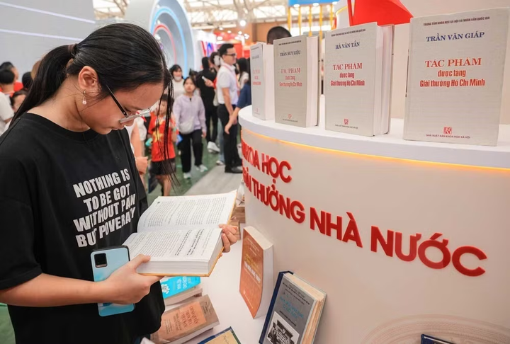 Quy trình rõ ràng giúp nhà khoa học tiếp cận giải thưởng - Ảnh 1.