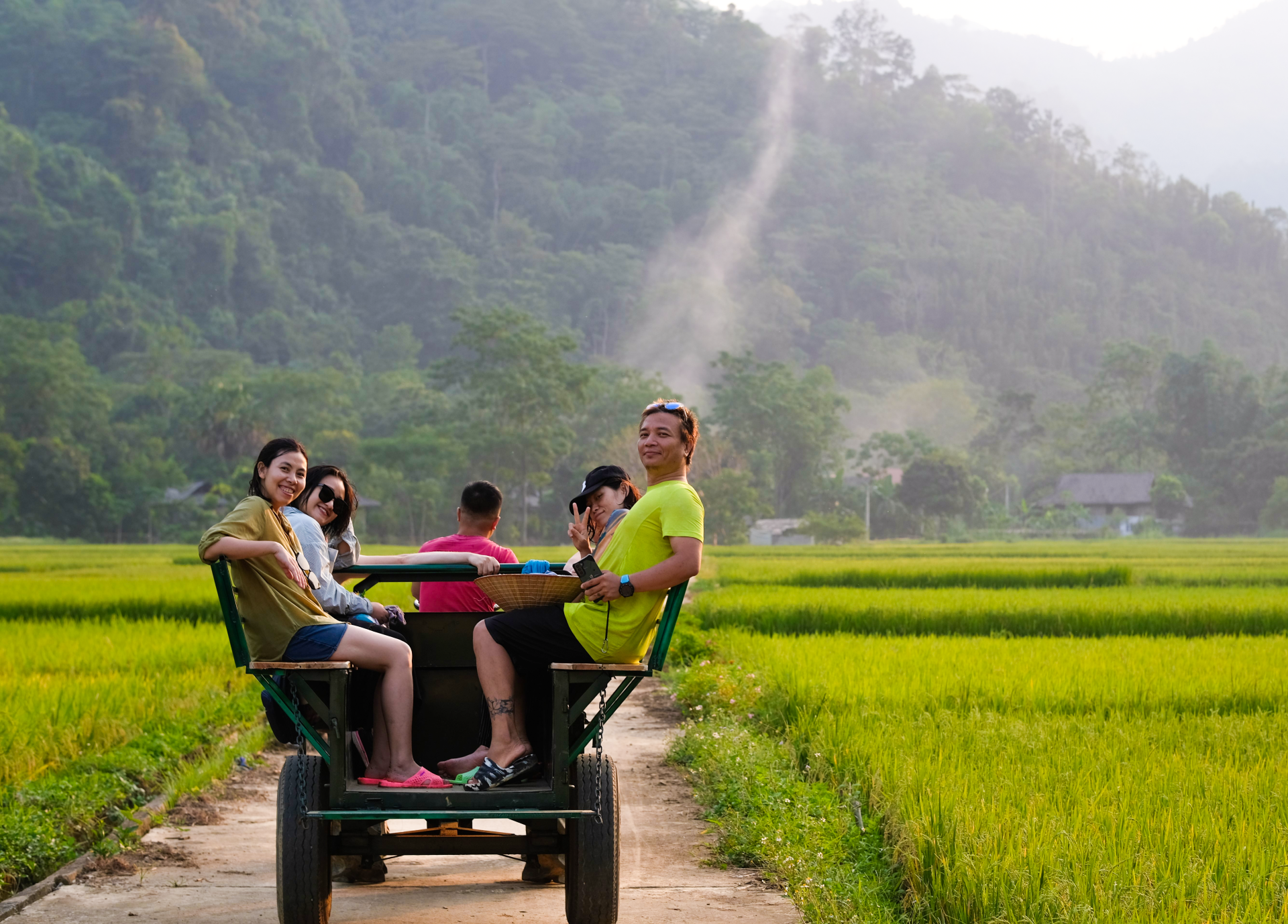 https://static-images.vnncdn.net/vps_images_publish/000001/000003/2026/10/4/trai-nghiem-6-1573.png
