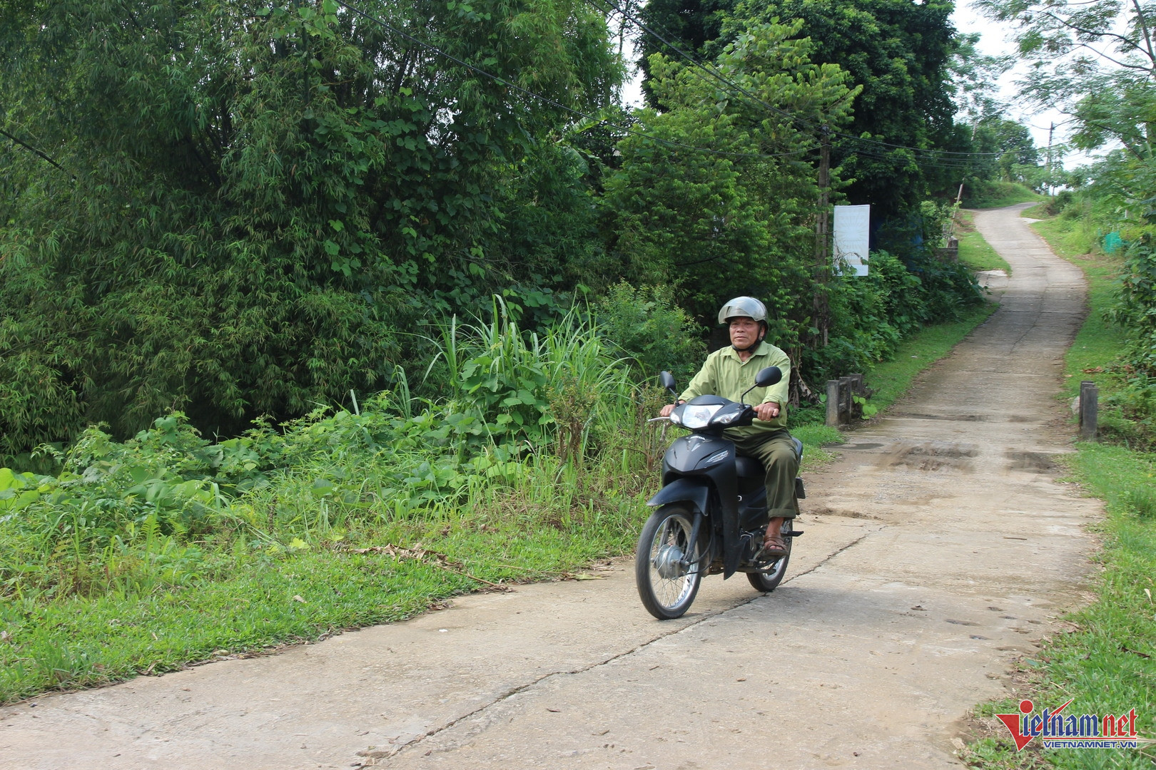 W-Theo ông La Văn Đại - Người có uy tín ở thôn Vàng, xã Gia Phú, sau sáp nhập, địa bàn rộng hơn, dân cư đông hơn nhưng Người có uy tín sẽ luôn nỗ lực, làm việc bằng cái tâm, vì bà con để đáp ứng tốt yêu cầu, nhiệm vụ được giao.jpg