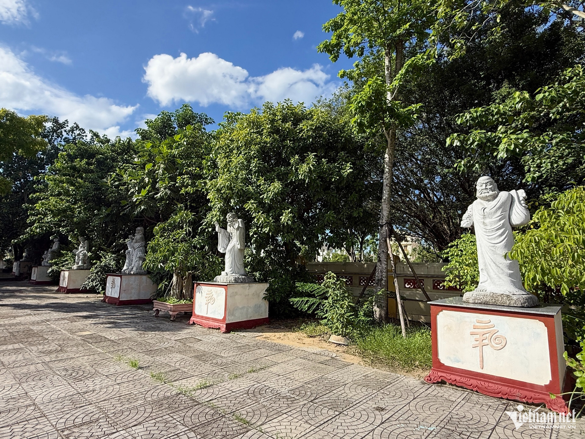 https://static-images.vnncdn.net/vps_images_publish/000001/000003/2026/10/23/w-anh-3-668.jpg
