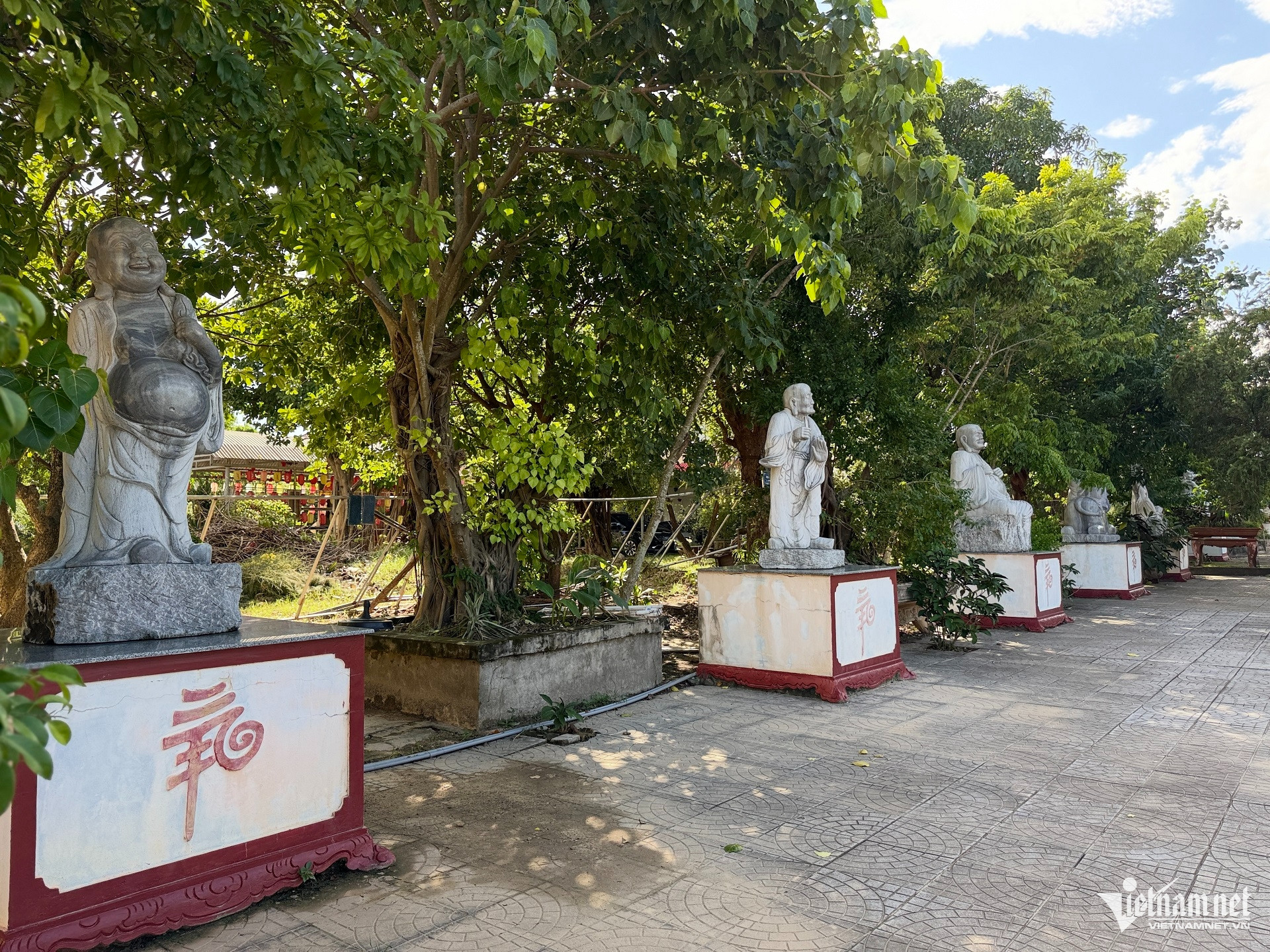https://static-images.vnncdn.net/vps_images_publish/000001/000003/2026/10/23/w-anh-4-666.jpg